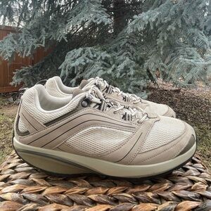 MBT Chakula GTX Rocker Bottom Nordic Toning Walking Shoes Birch Beige. W 7/7.5
